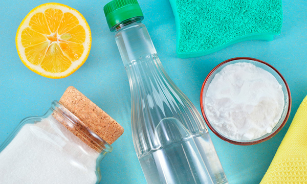 Четыре простых способа вывести любые пятна с белых вещей. Хозяйке на заметку