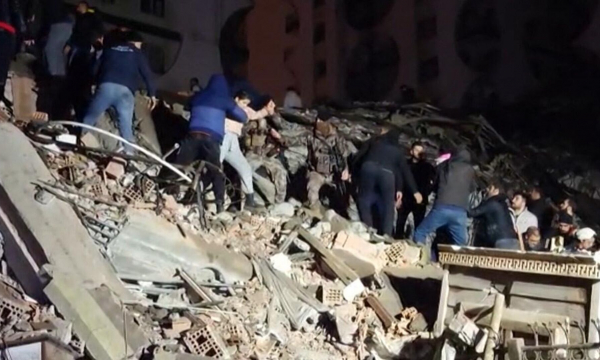 В курортных районах Турции ощутили толчки от новых землетрясений